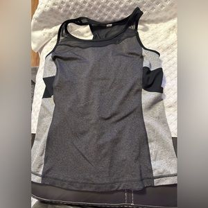 Fila Sport Womens Workout Tank
Size M Built-in Shelf Bra